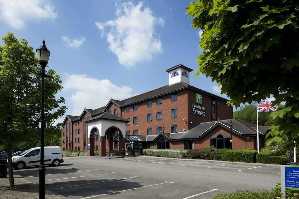 Hotel Express By Ihg Stafford