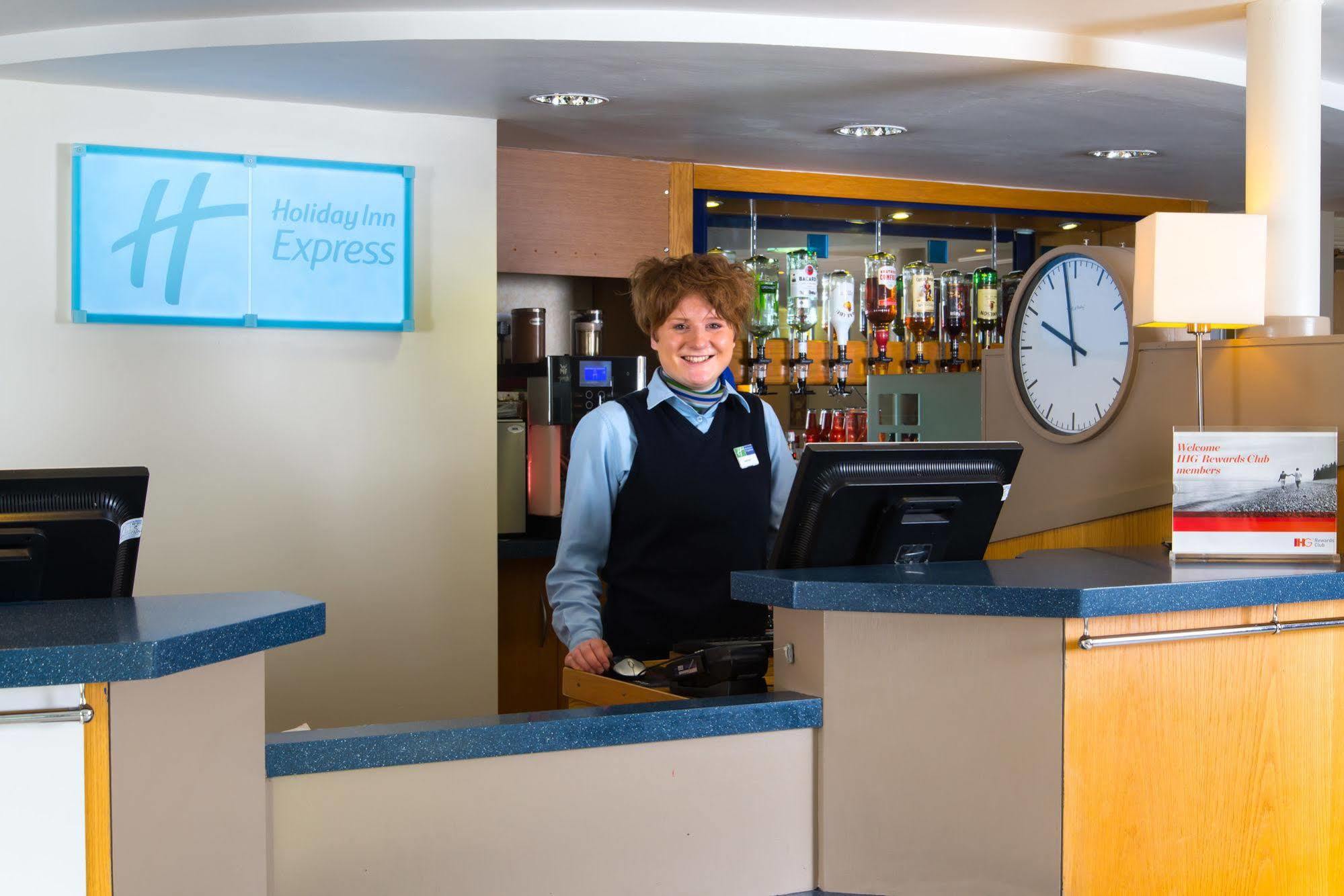 Hotel Express By Ihg Stafford